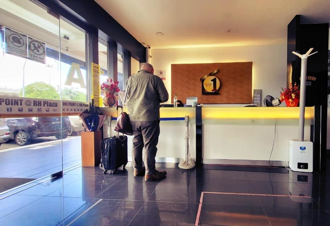 One Point Hotel Kuching Dış mekan fotoğraf