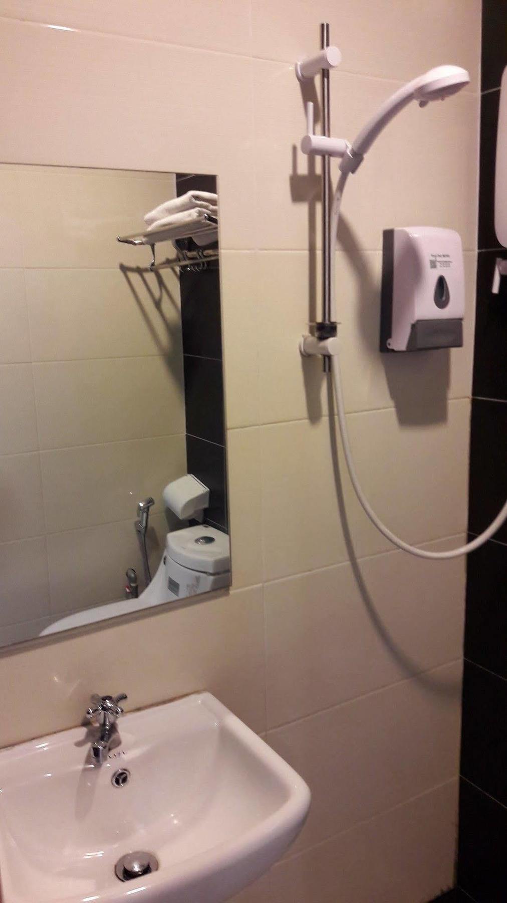One Point Hotel Kuching Dış mekan fotoğraf
